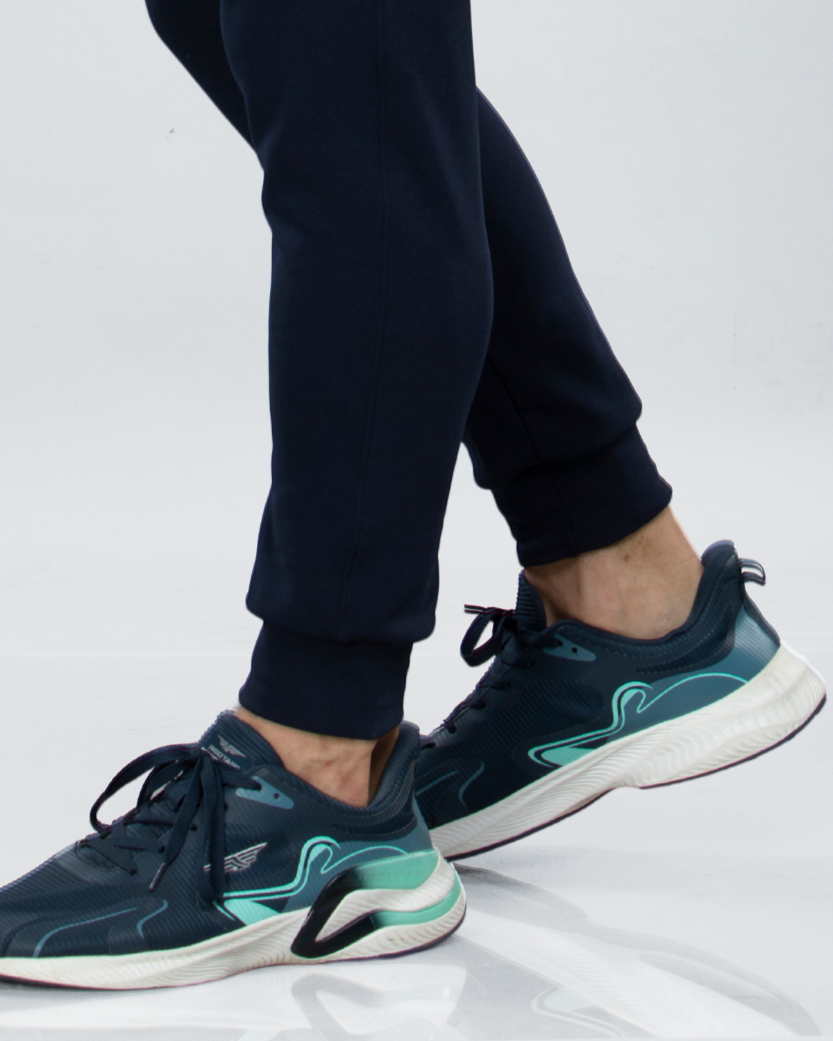 Ribbed Trackpant | Athletic Fit