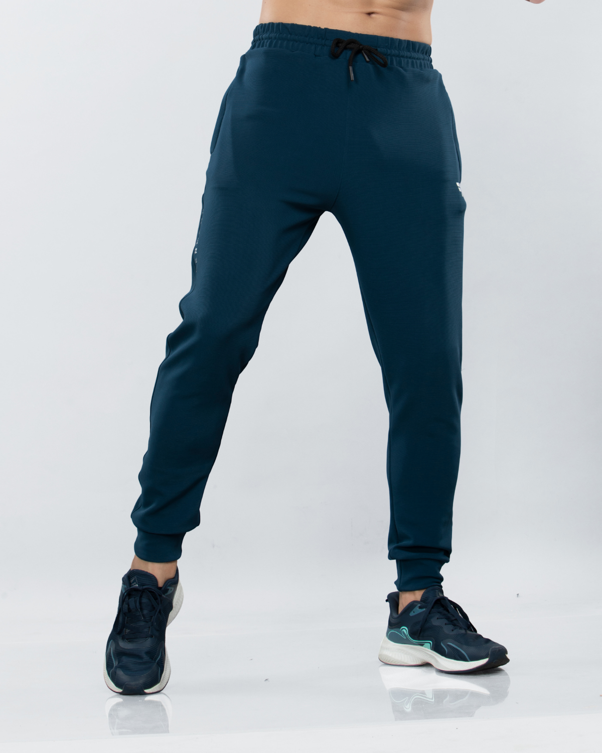 Ribbed Trackpant | Athletic Fit