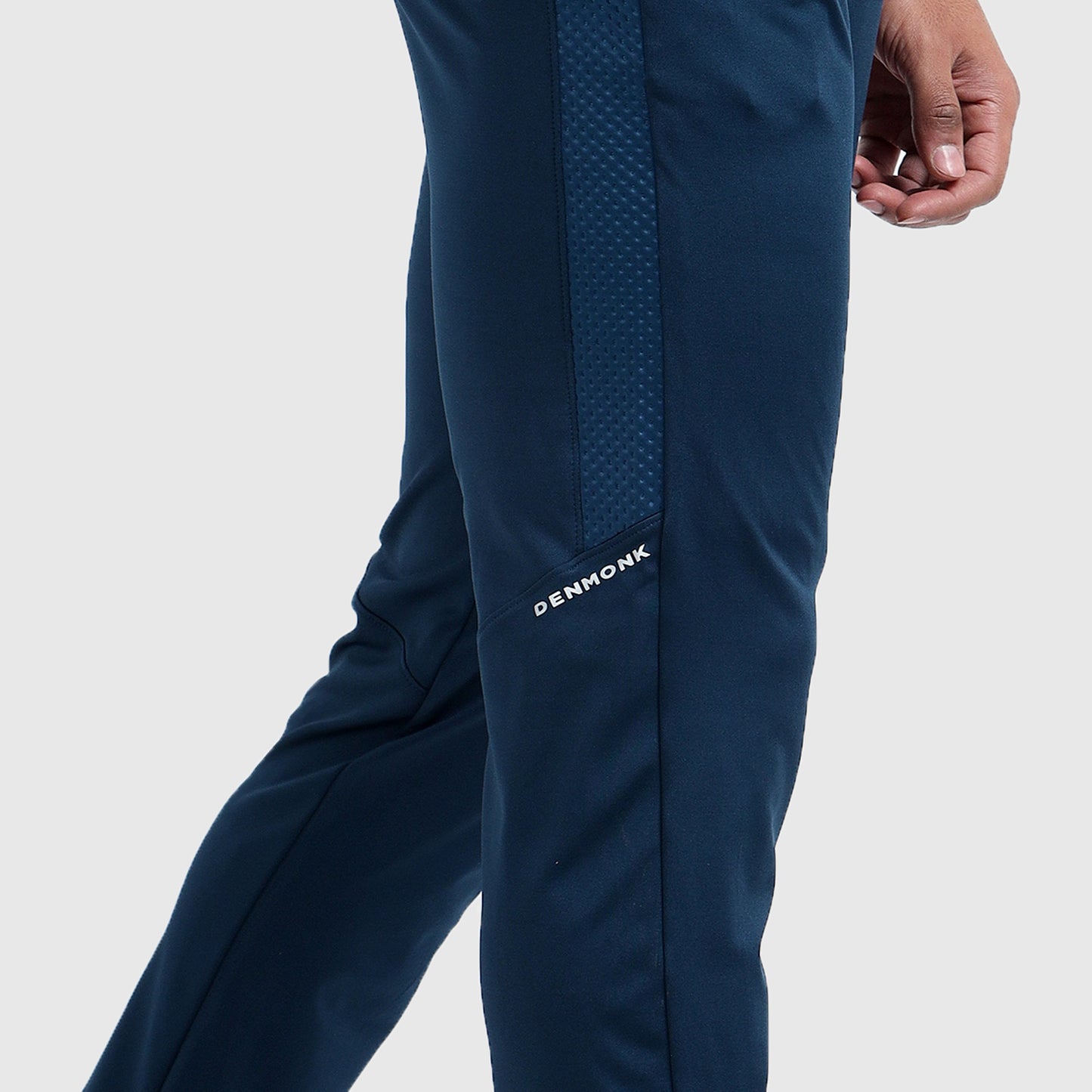 Denmonk | Urban Stribe Jogger | Gym Wear - DENMONK