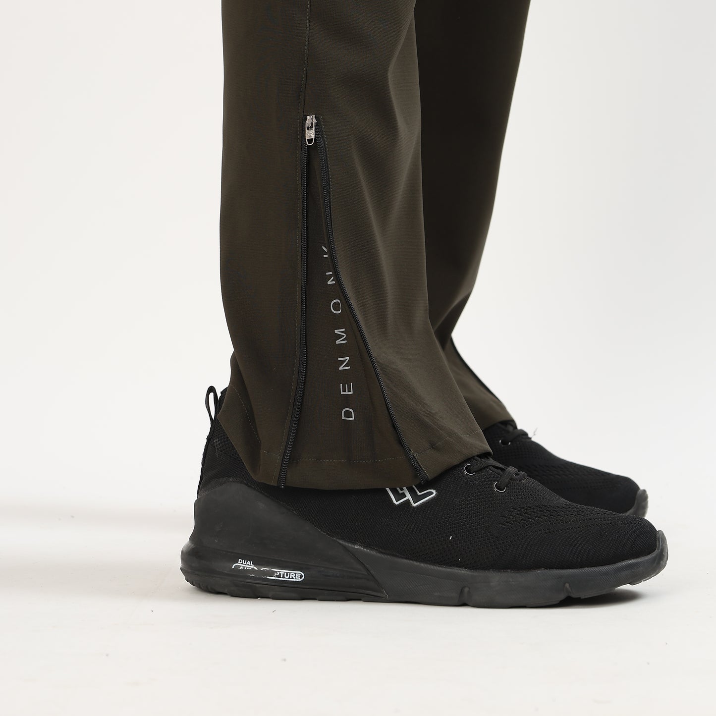 Hustle Trackpants Versatile Baggy Fit (Boot Cut Style)