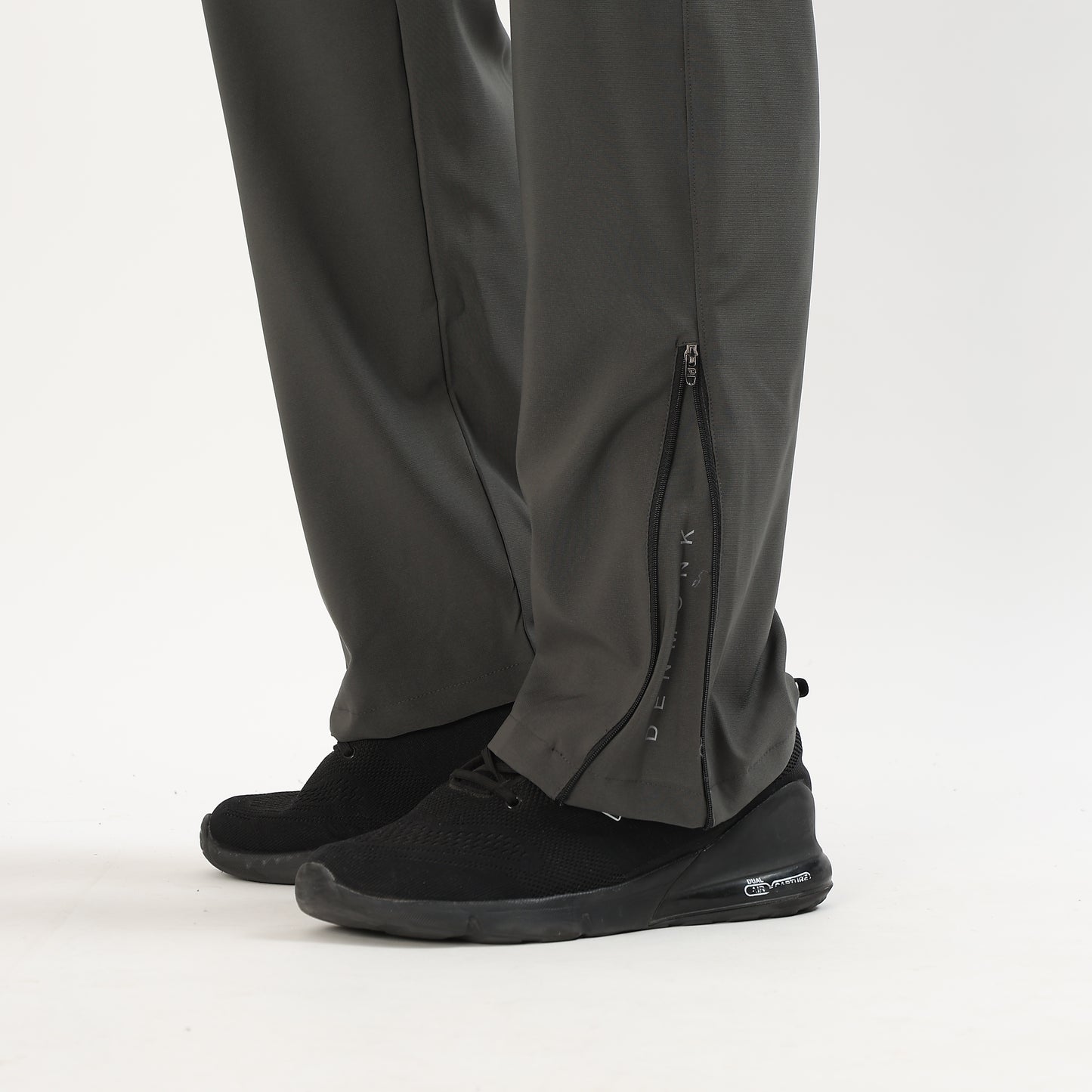 Hustle Trackpants Versatile Baggy Fit (Boot Cut Style)