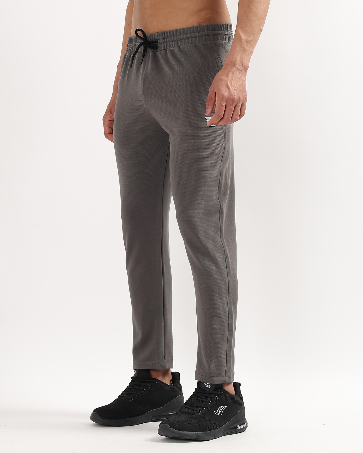 Essential Zip Trackpant | Regular Fit