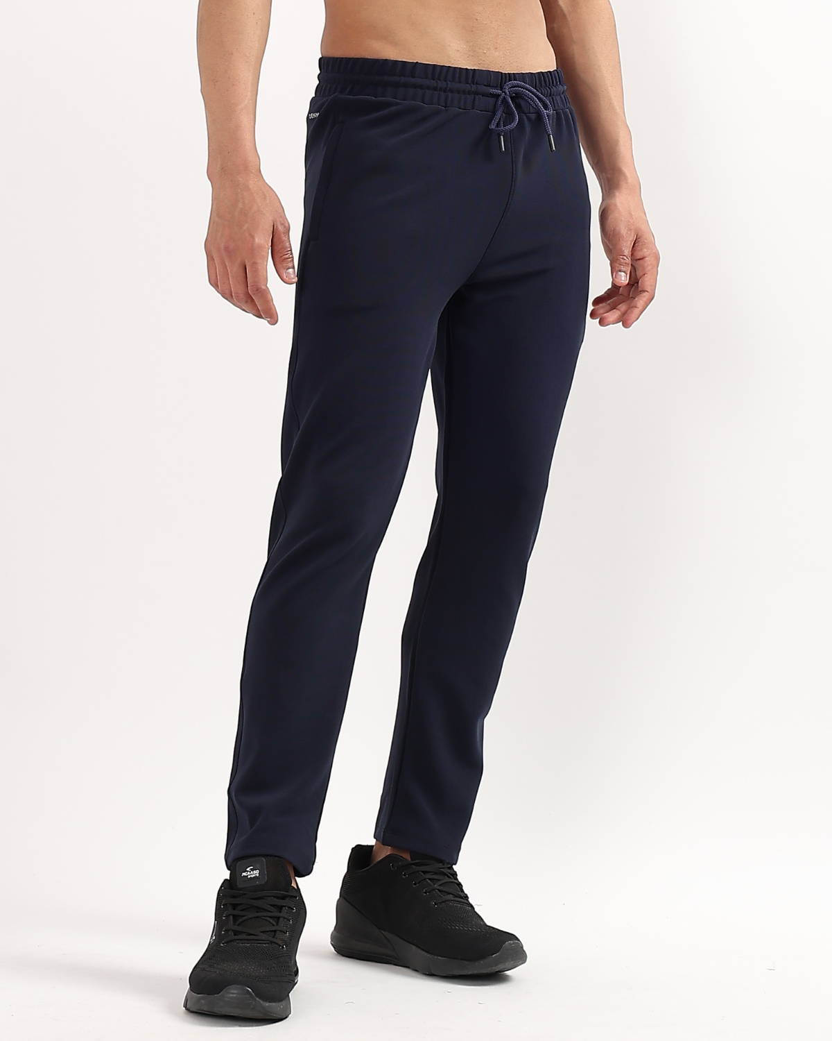 Essential Zip Trackpant | Regular Fit
