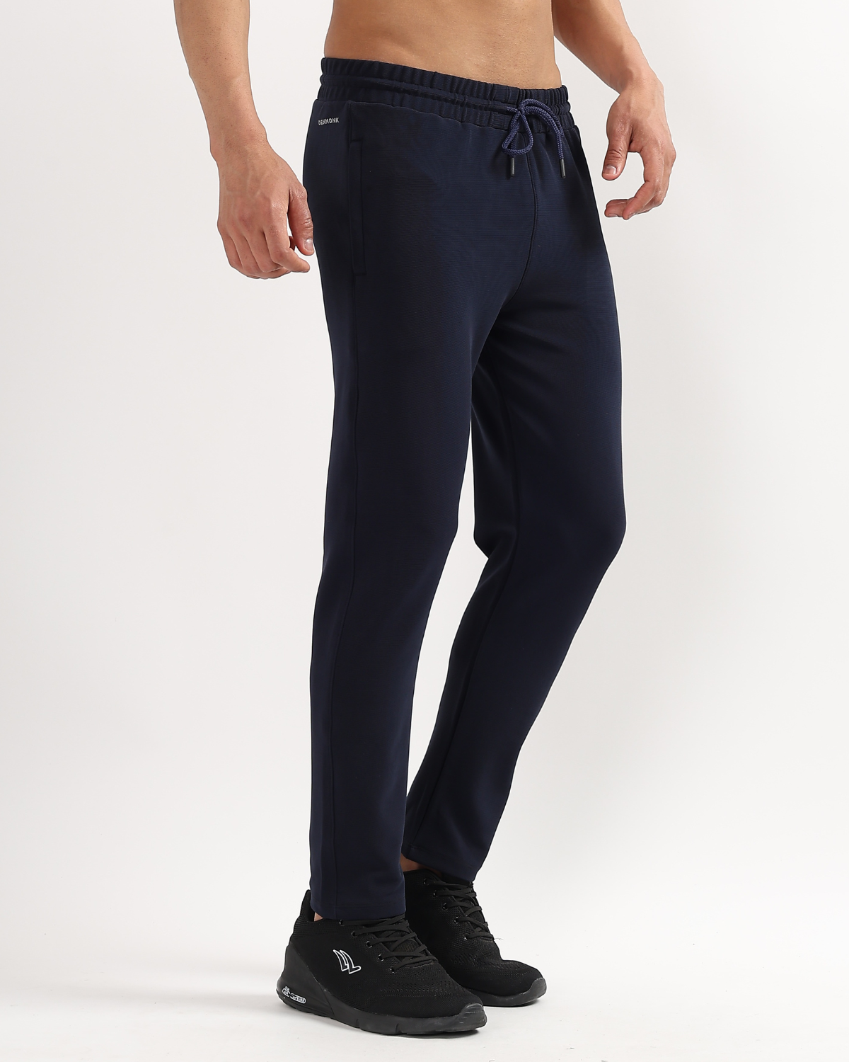 Essential Zip Trackpant | Regular Fit