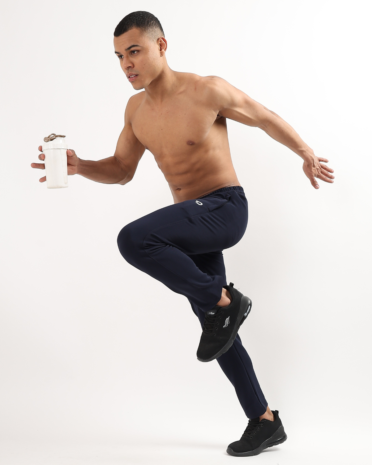Essential Zip Trackpant | Regular Fit