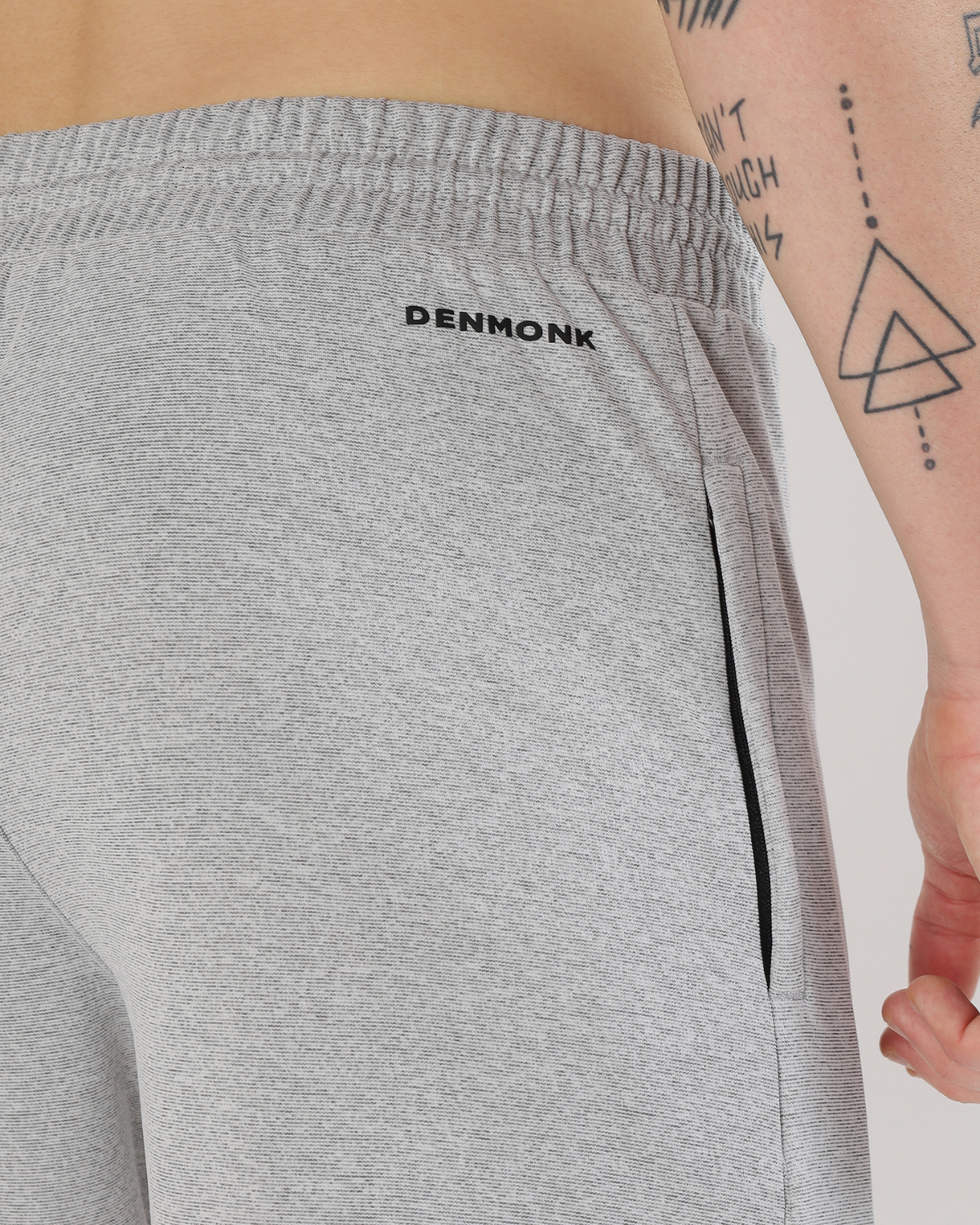 FlexZip Essential Shorts | Regular Fit