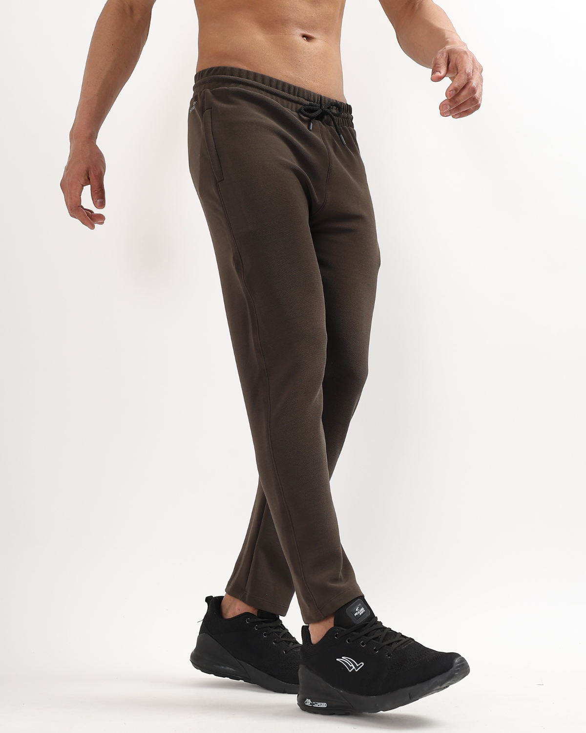 Essential Zip Trackpant | Regular Fit